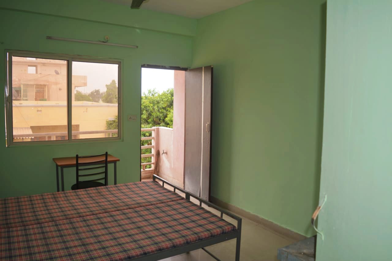 Rooms in Girls Hostel in City Center Govindpuri Gwalior