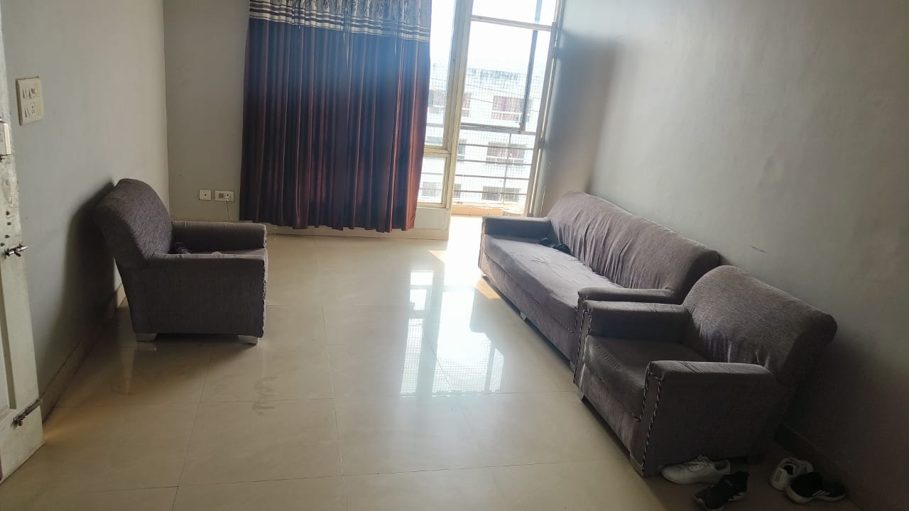 3 BHK Flat for rent in Windsor Hills Gwalior